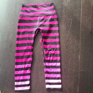 K Deer cropped yoga tights